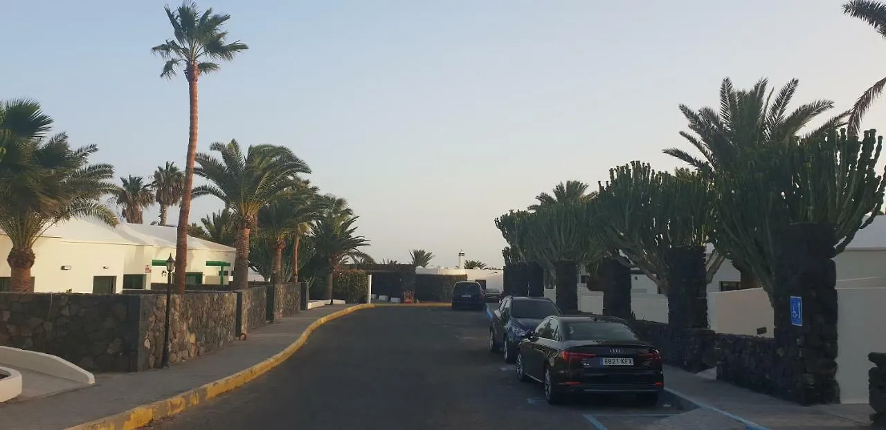 Casa A Primera Linea De Mar Costa Teguise Villa